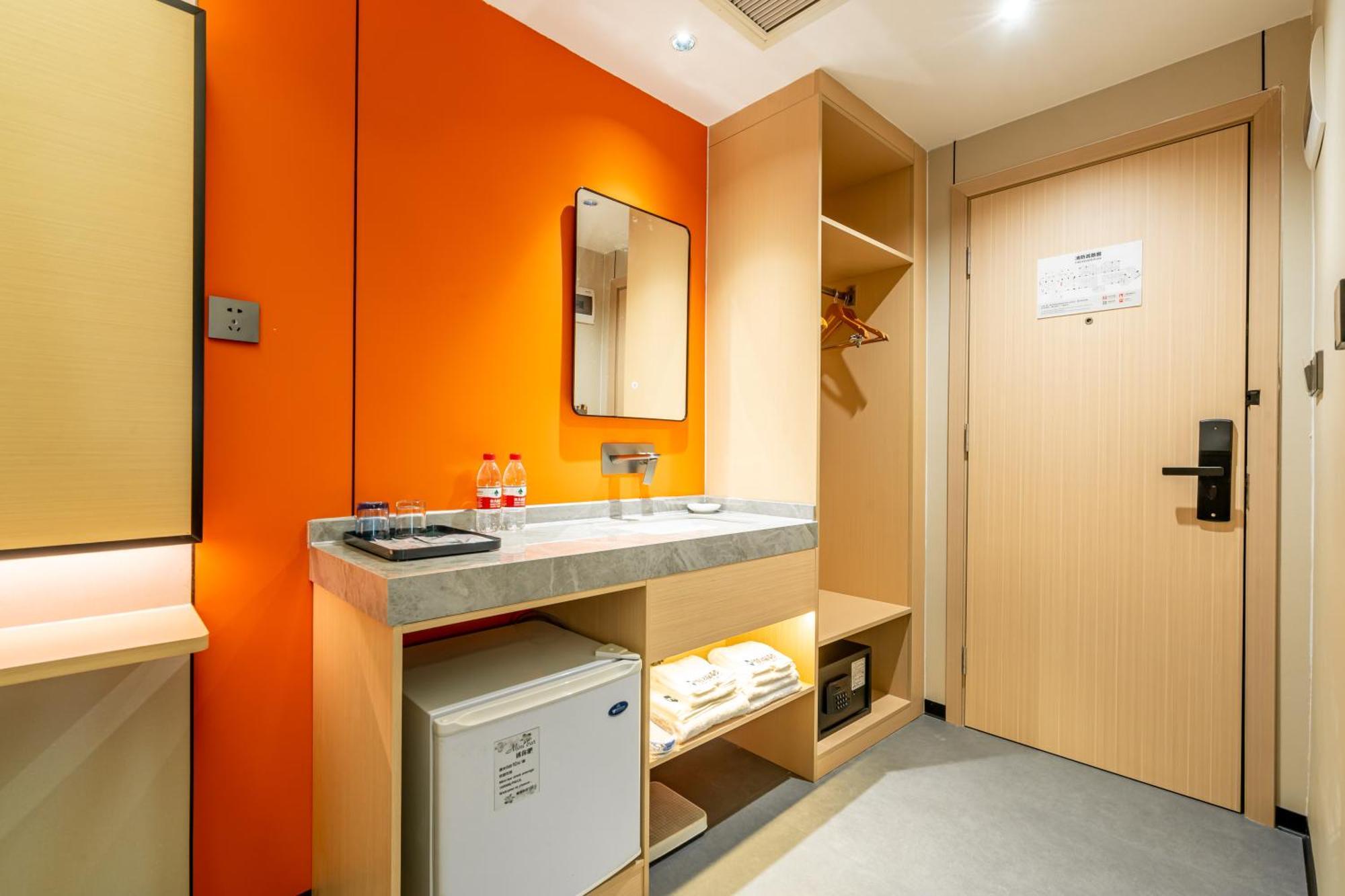 Waifiden Hotel -Former Tokai Hotel - Xiaobei Metro Station - During The Canton Fair, There Will Be Shuttle Buses For Transportation Back And Forth Екстер'єр фото